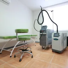 مرکز زیبایی و لیزر لیانا