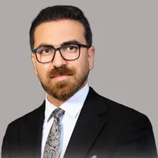 وکیل دکتر امین رادمان