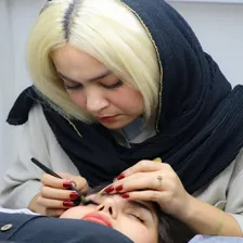سالن زیبایی لیوا