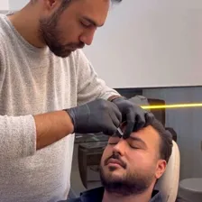 کلینیک زیبایی دکتر کسری پیروزان