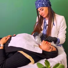 کلینیک زیبایی دکتر نازیلا عباسی فرد
