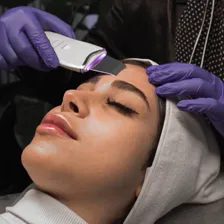 کلینیک زیبایی دکتر مهدی روشن قلب