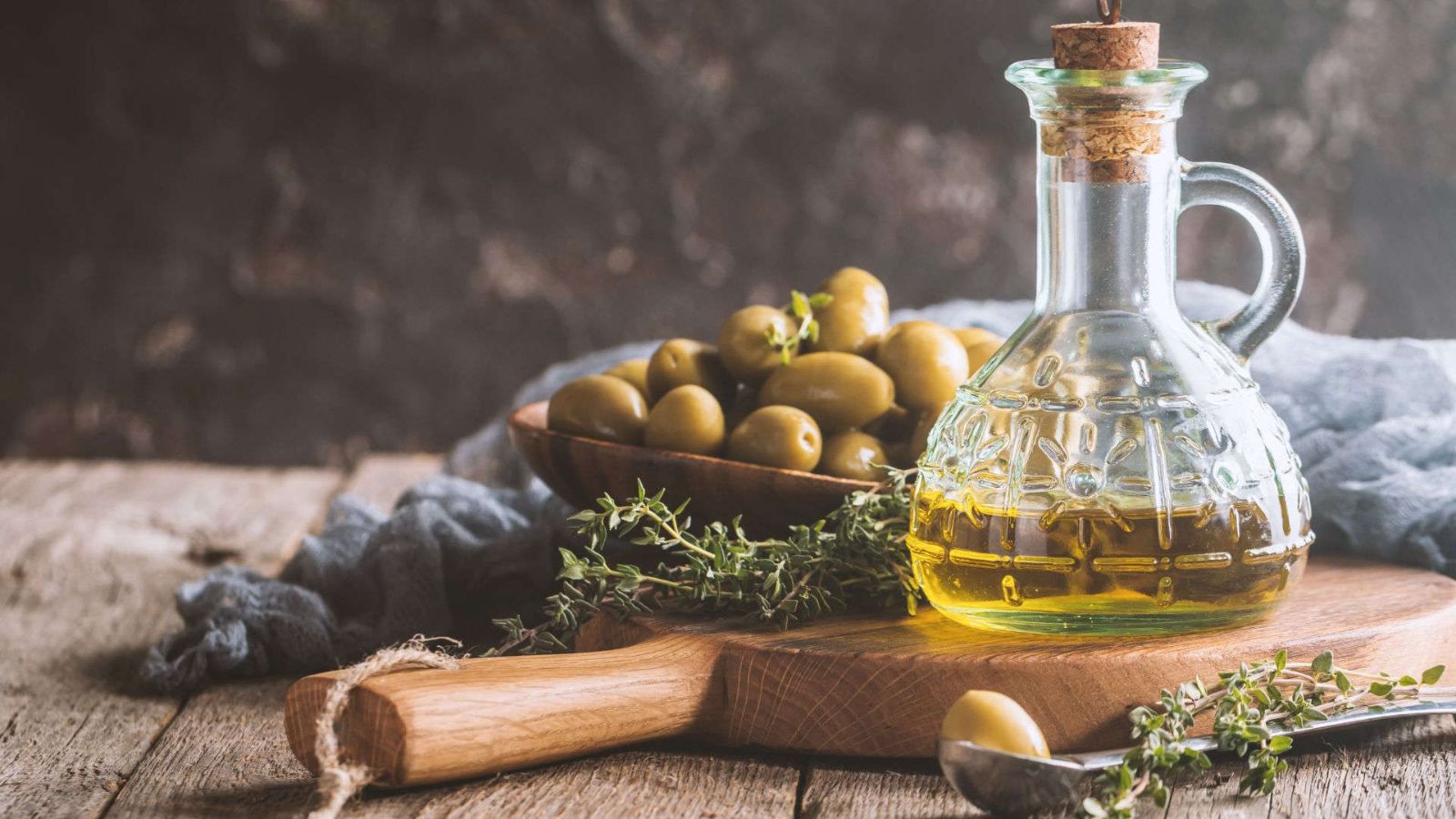 زیتون و روغن زیتون از بهترین منابع غذایی هستند