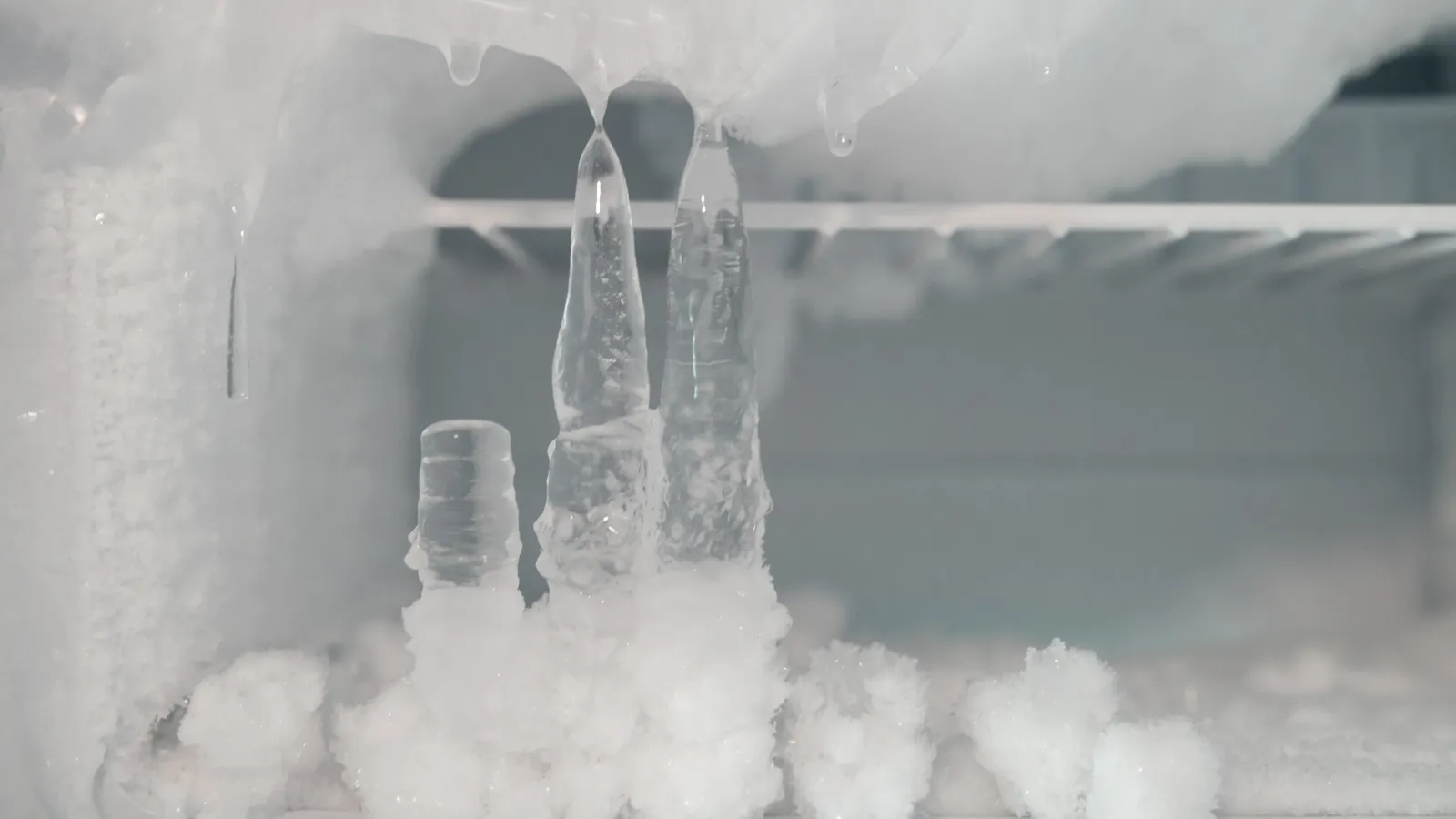 برفک زدن داخل یخچال و فریزر