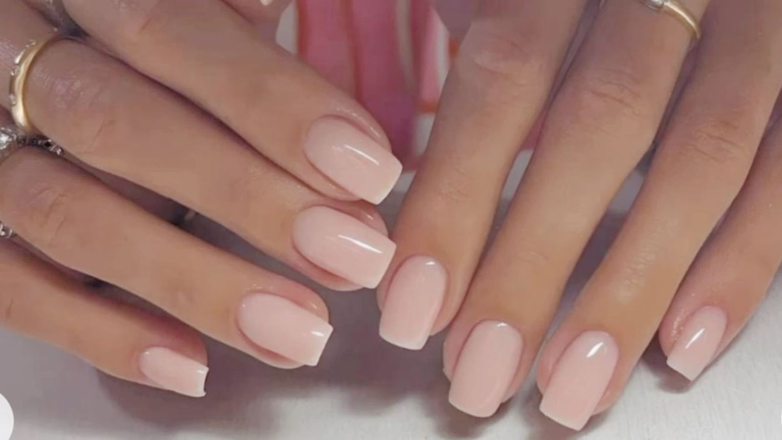 طرح ناخن طبیعی