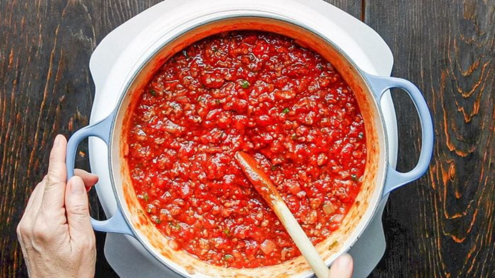 آمادهسازی سس گوشت و سبزیجات