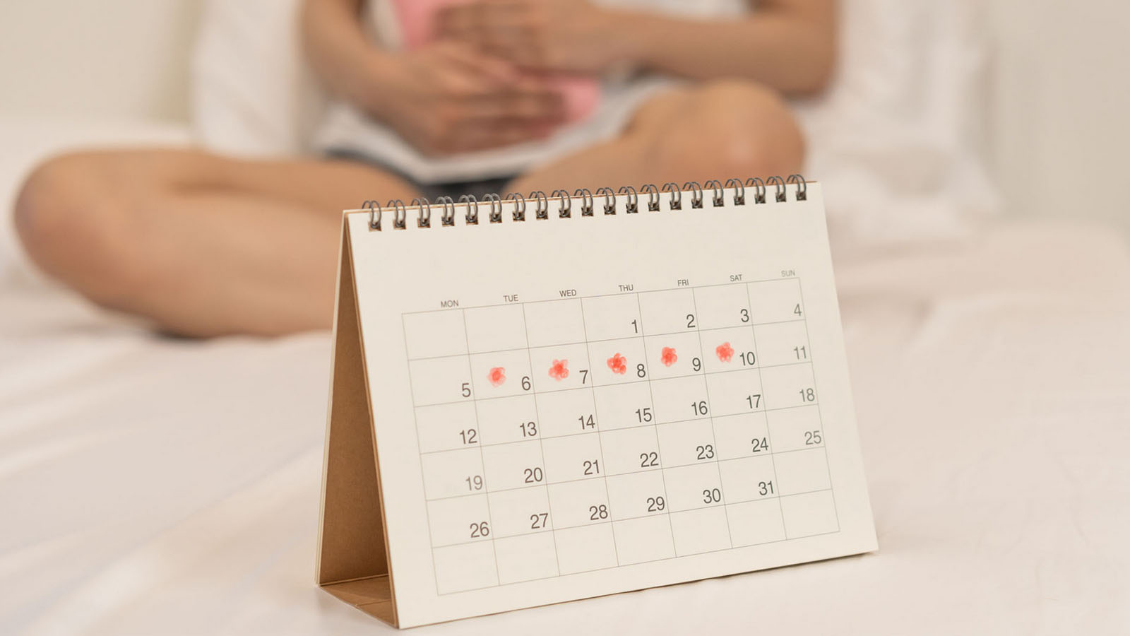 علت پریود نامنظم دختران