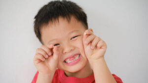 زمان رویش دندان شیری