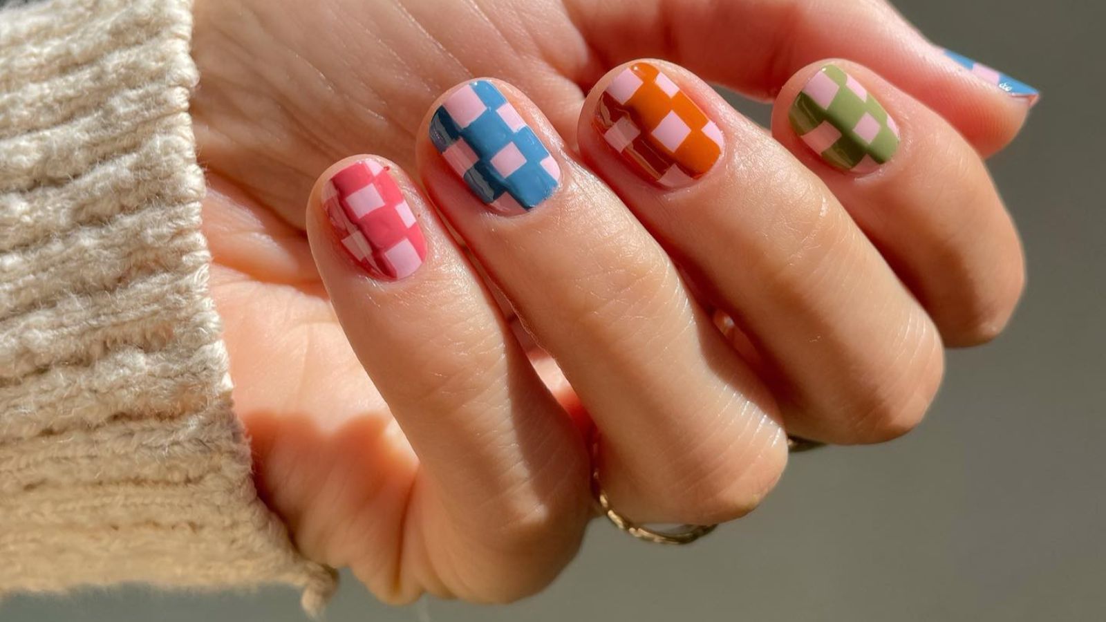 بهترین طرح ناخن ۱۴۰۴