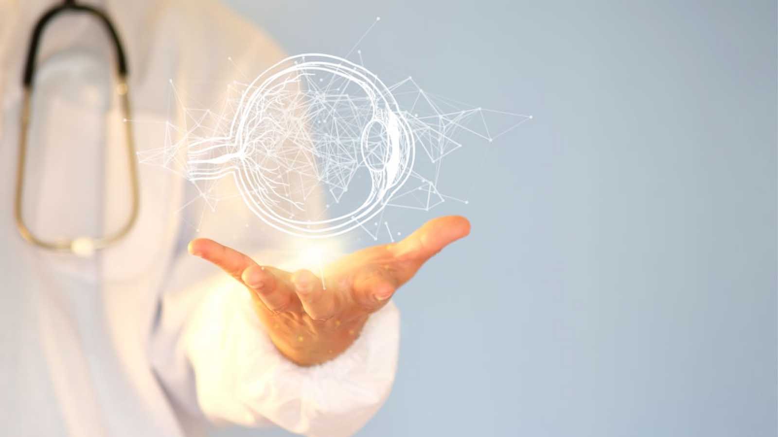 جابجایی لنز بعد از عمل آب مروارید