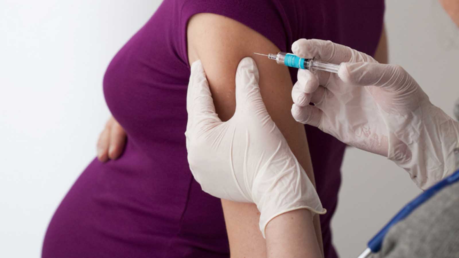 جای واکسن آنفولانزا قرمز شده