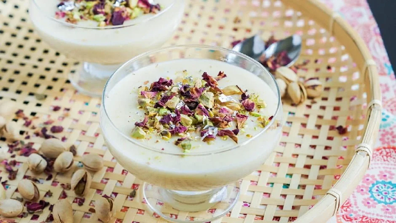 طرز تهیه فرنی با آرد برنج