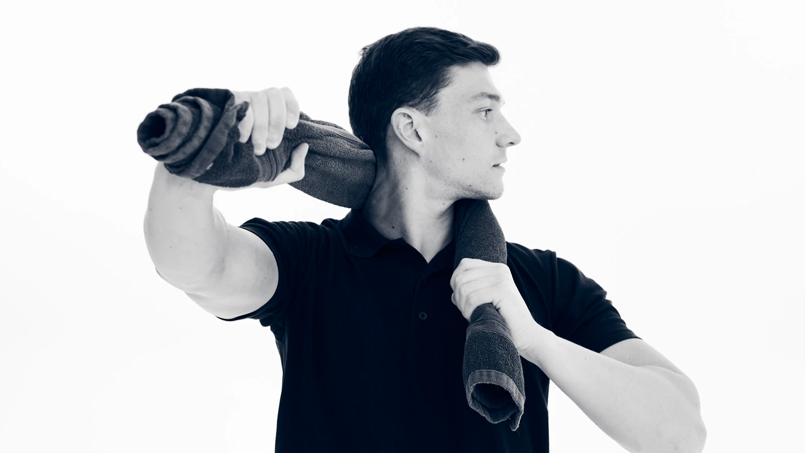 گردن با حوله