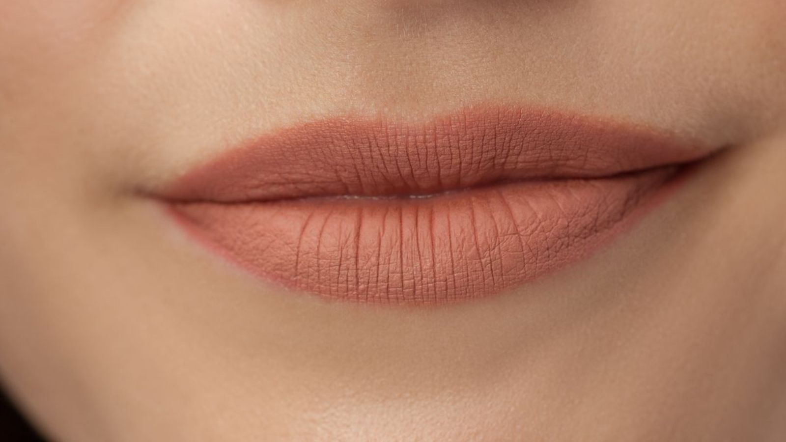 شیدینگ لب چه رنگی قشنگه 