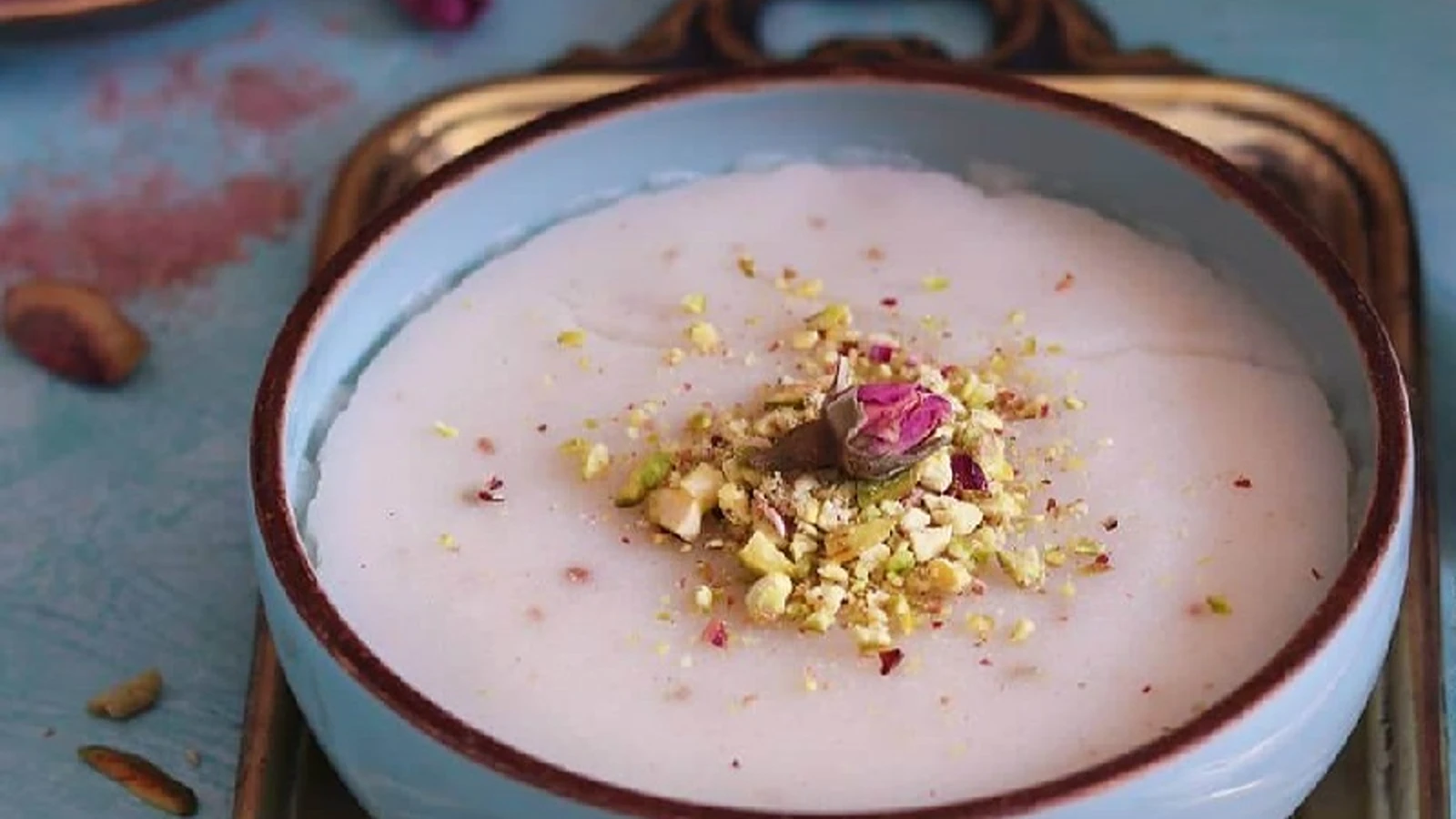 طرز تهیه فرنی با نشاسته