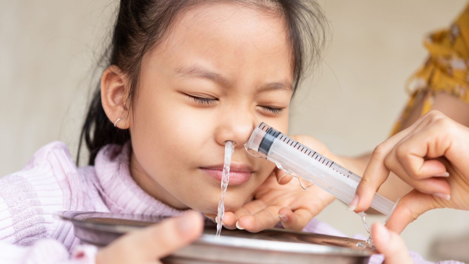 شستشوی بینی با آب‌نمک