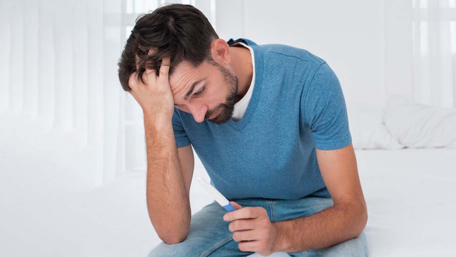 برای اختلالات هورمونی به چه دکتری مراجعه کنیم