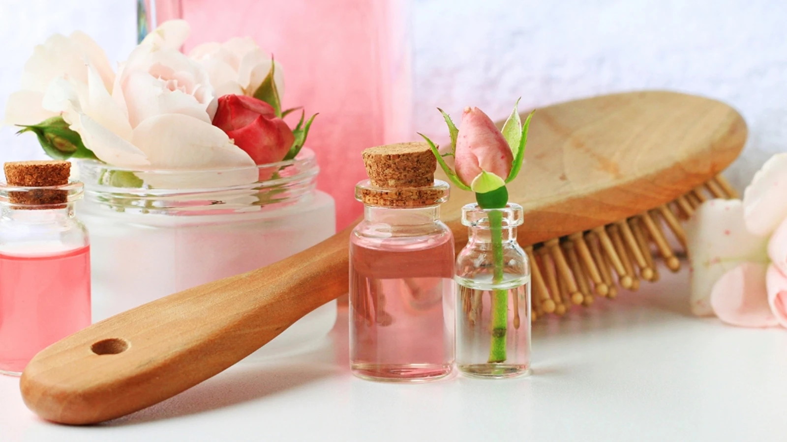 خواص گلاب برای مو