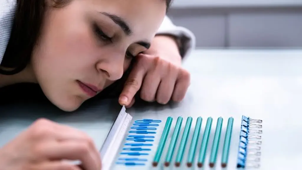 اختلال وسواس نظم و تقارن چیست؟ علائم و راه‌های درمان