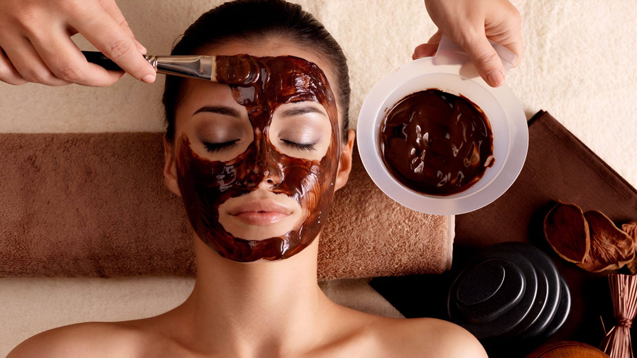 انواع ماسک قهوه برای روشن شدن پوست و لک صورت