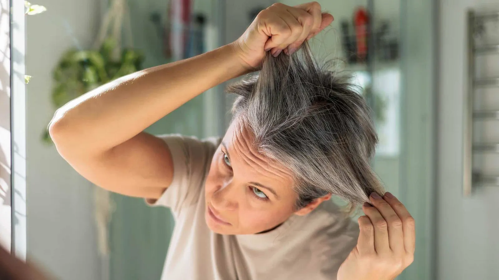 فواید شستن مو با جوش شیرین