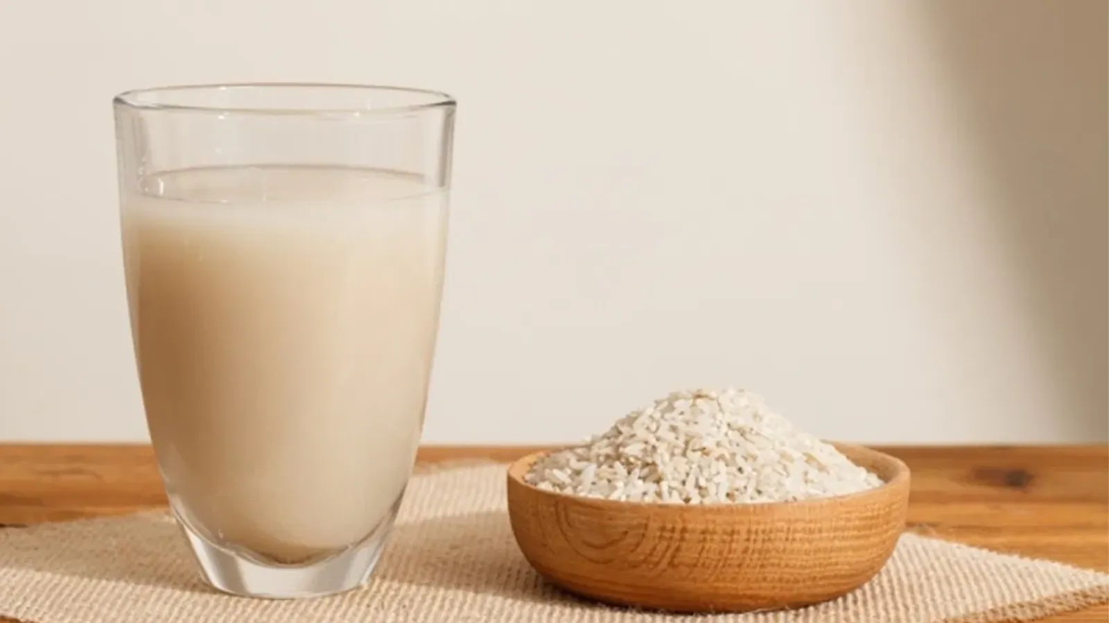 خواص آب برنج برای معده