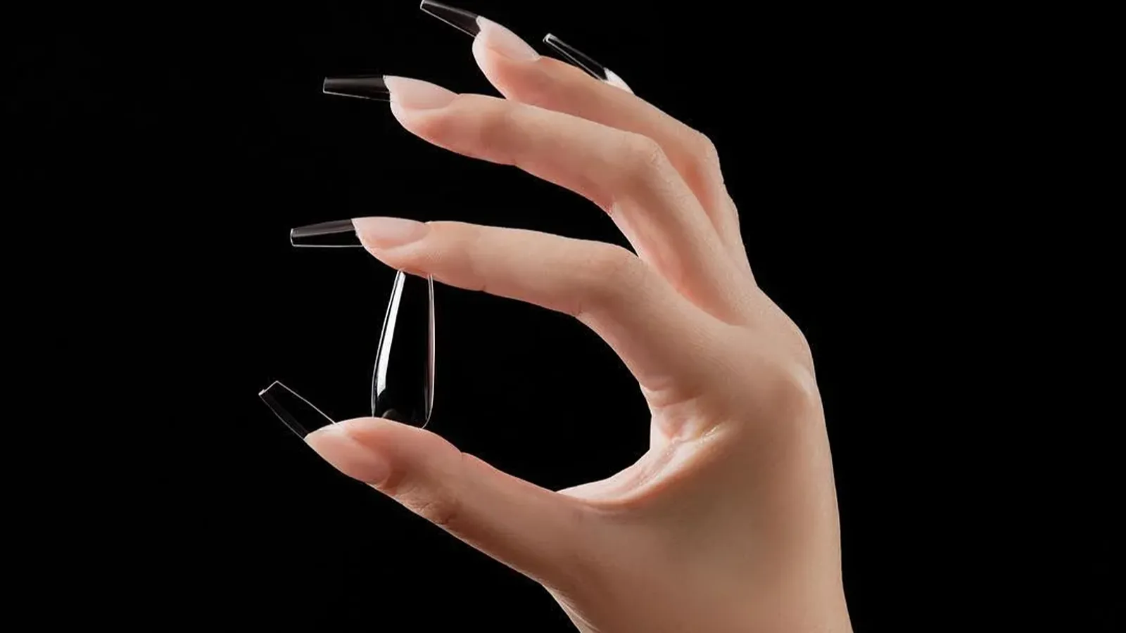 کاشت ناخن ژلیکس چیست 