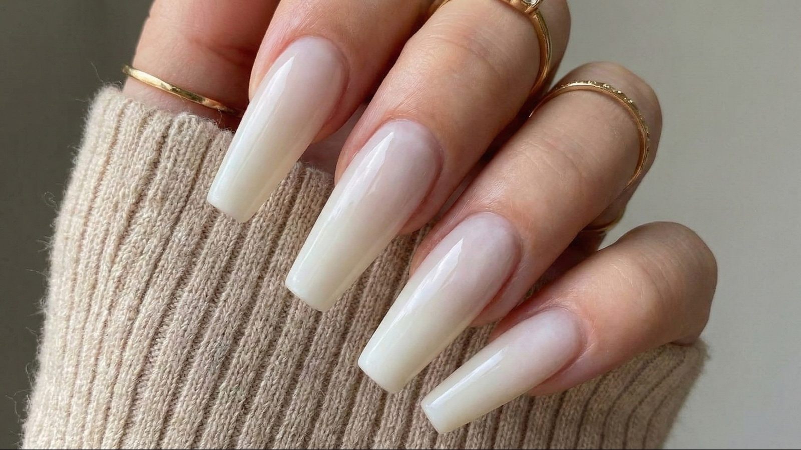 ناخن بیبی بومر سفید