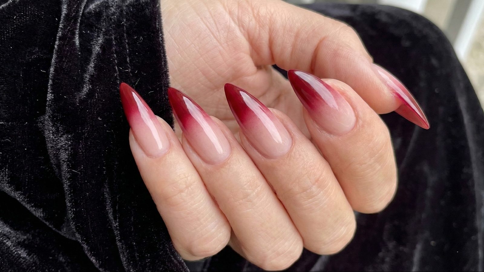 طرح ناخن بی بی بومر