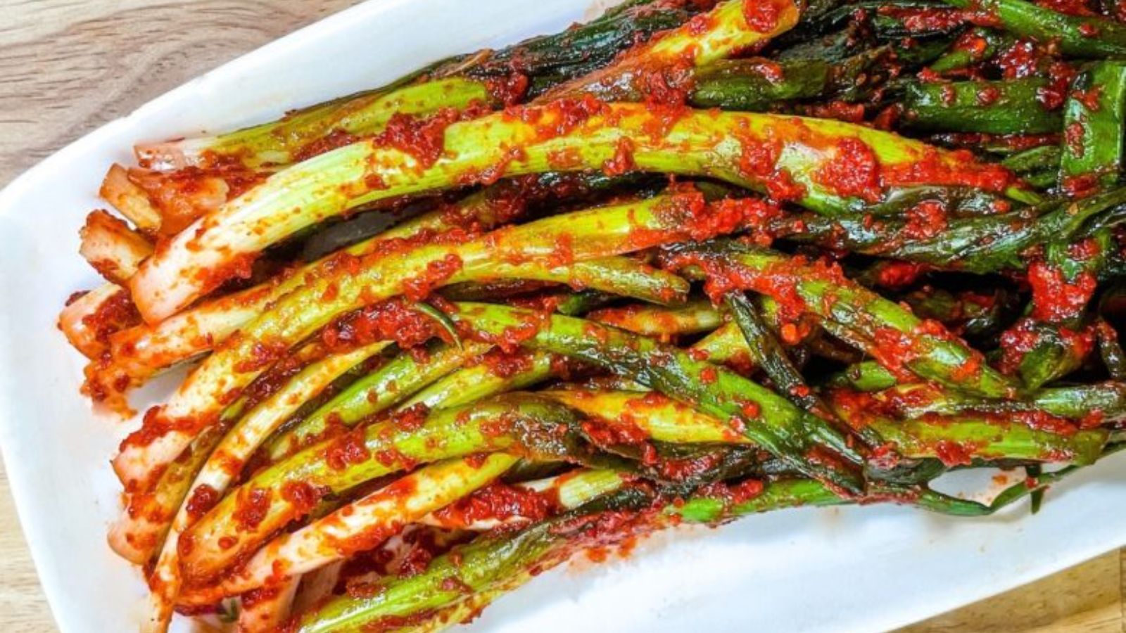 طرز تهیه سبزیجات تخمیری به سبک کیمچی؛ فراتر از کلم