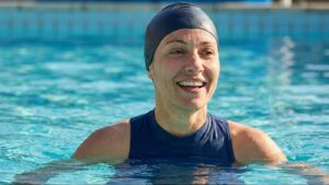 آیا با کاپ قاعدگی می‌شود استخر رفت؟