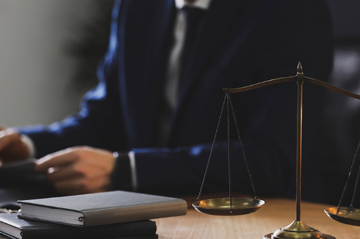 وکیل حقوقی بابل
