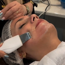 کلینیک زیبایی ماماندا