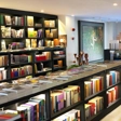 کتاب فروشی راوی