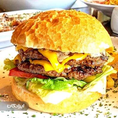 فست فود من و دادام
