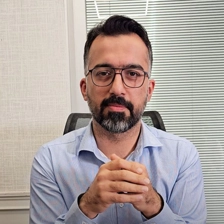 دکتر علیرضا مزارعی