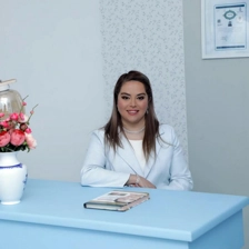 کلینیک زیبایی دکتر پریا فولادی