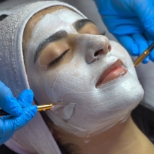 مرکز خدمات پوستی فارا