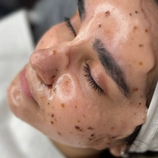 کلینیک زیبایی شنلی