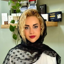 کلینیک زیبایی دکتر پگاه فاتح