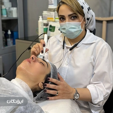 مرکز خدمات پوستی آناهید