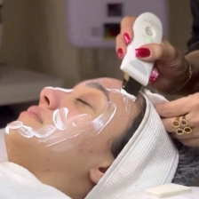 مرکز خدمات پوستی سحر
